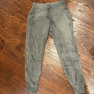 Lululemon Wonens Jogger Sweatpants